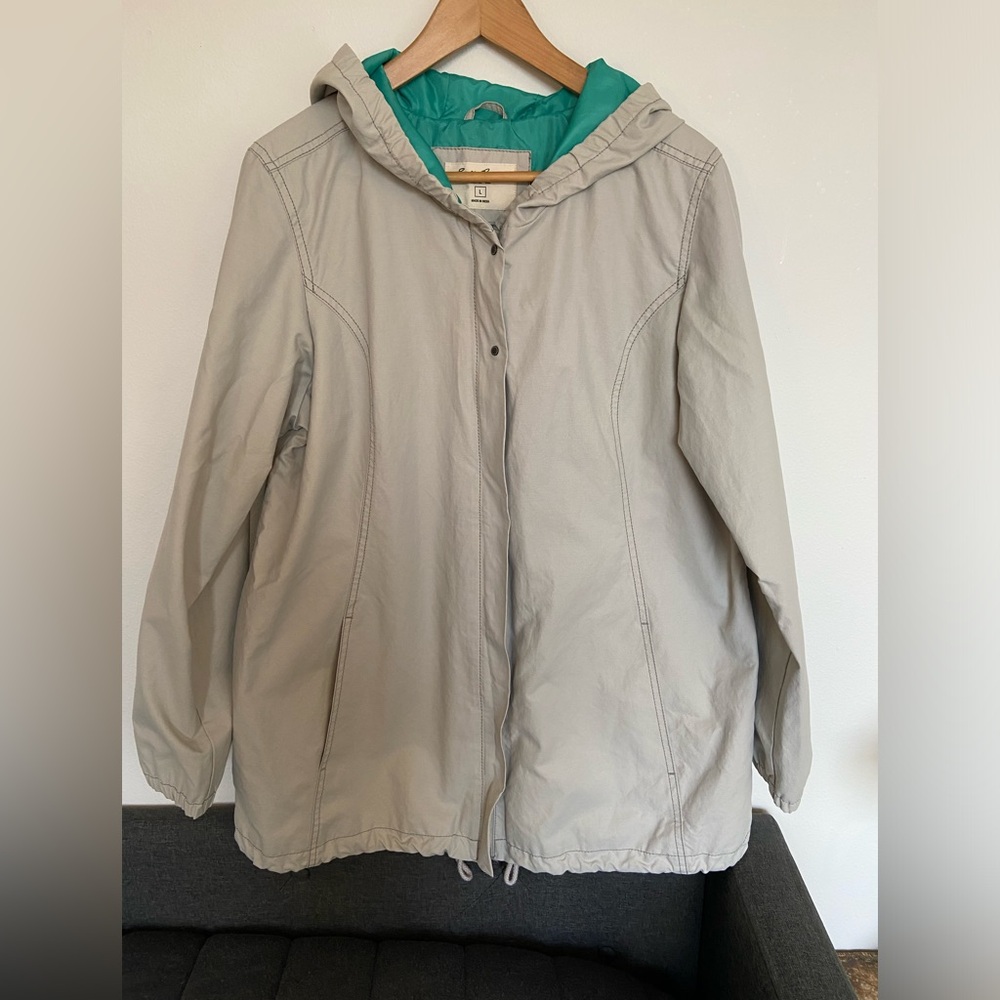 Eddie Bauer Lightweight Jacket - L